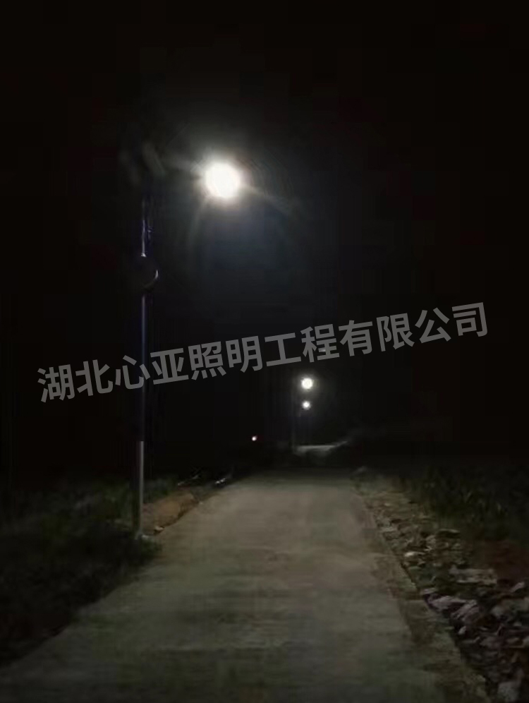 太陽能路燈面包燈夜晚效果3