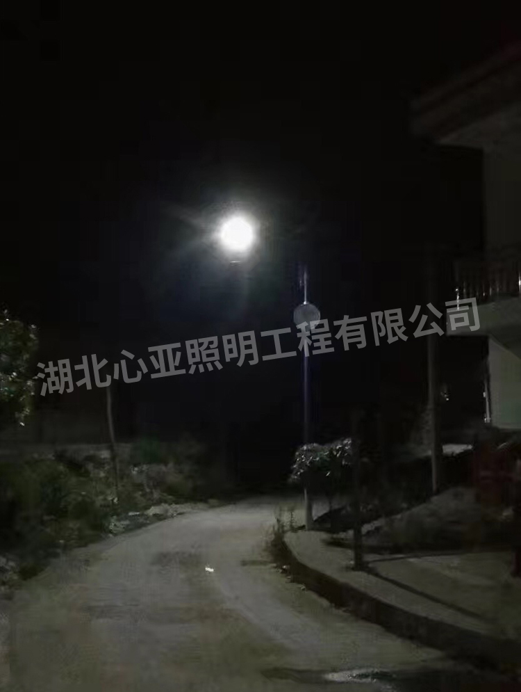 太陽能路燈面包燈夜晚效果5